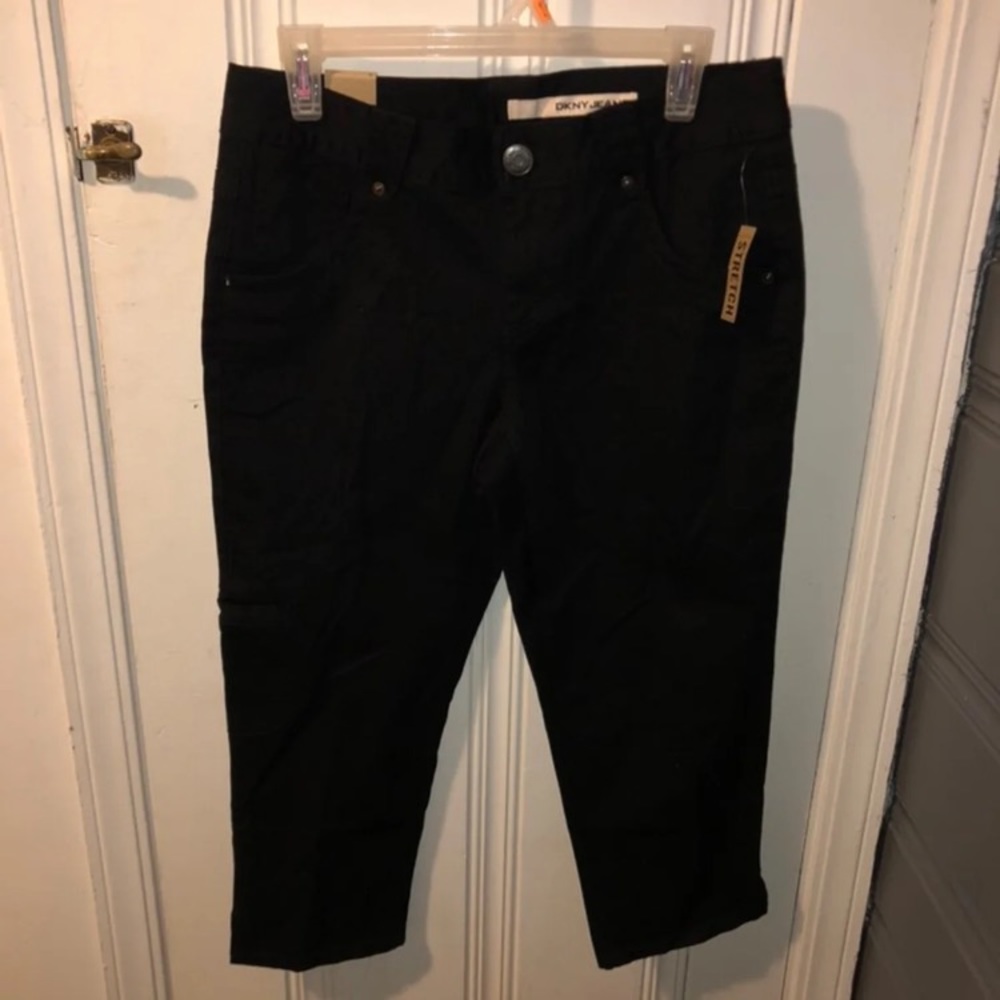 DKNY capris